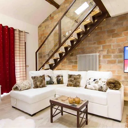 Charming In With Private Balcony - 130 Sq M *