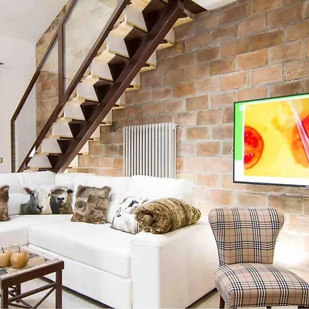 Appartement Charming In With Private Balcony - 130 Sq M